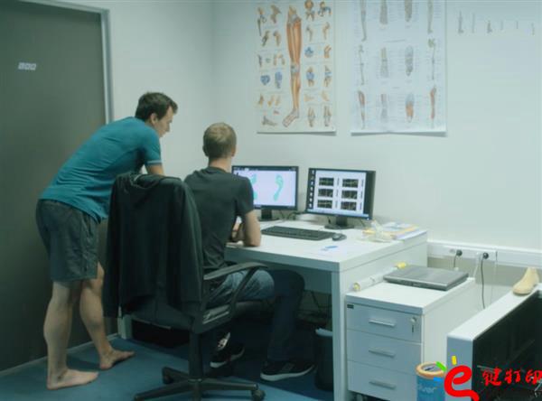 3d打印應用實例 個性化定制Phits3D打印健康鞋墊_3D打印服務平臺 3d打印應用實例 個性化定制Phits3D打印健康鞋墊_3D打印服務平臺