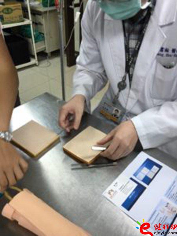 醫(yī)療設備器械3d打印模型應用案例 3D打印仿真手臂輔助傷口縫合練習操作 醫(yī)療設備器械3d打印模型應用案例 3D打印仿真手臂輔助傷口縫合練習操作