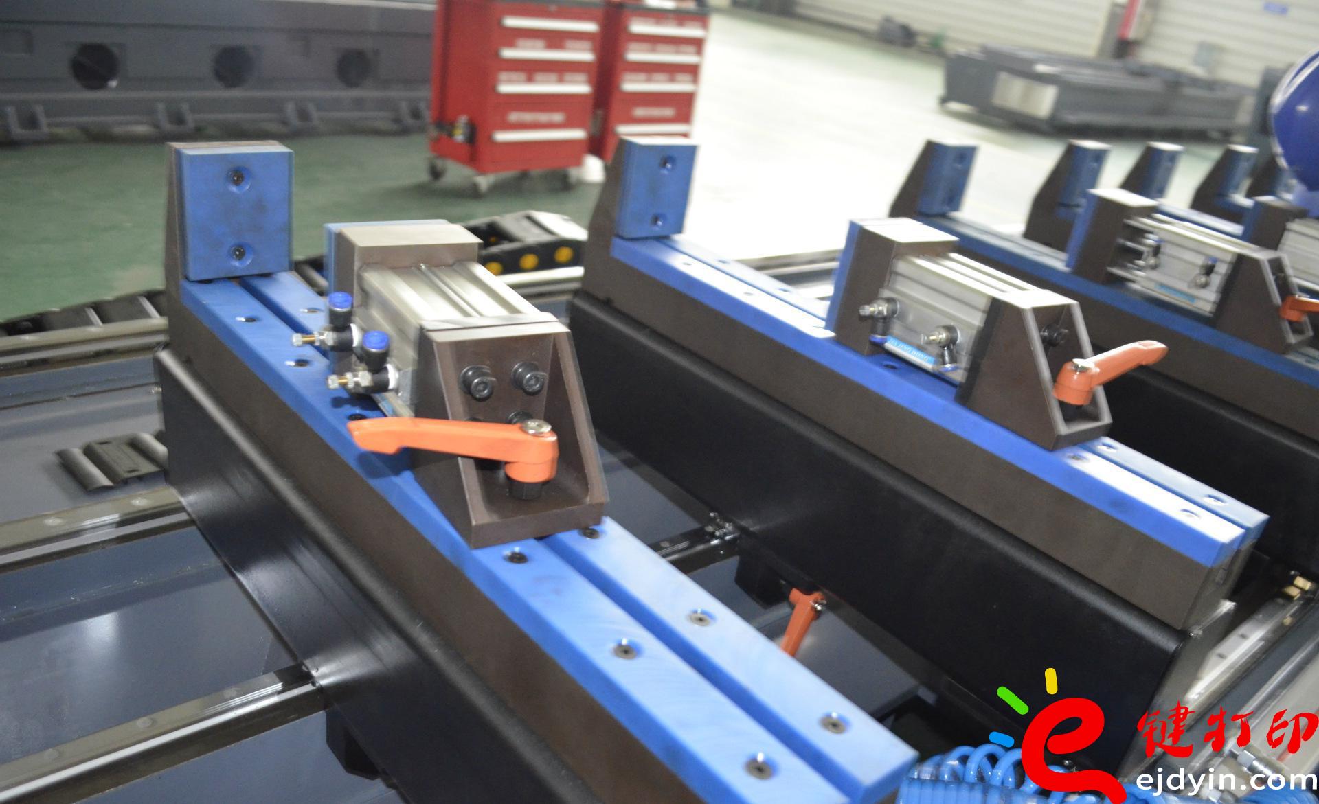 詳解CNC加工金屬件和CNC加工塑料件的那些區(qū)別_cnc加工廠家(中心) 詳解CNC加工金屬件和CNC加工塑料件的那些區(qū)別_cnc加工廠家(中心)